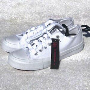 Sneakers . Size: 7 . w/ Memory Foam . Athletic . Casual or Fashion Shoes . New